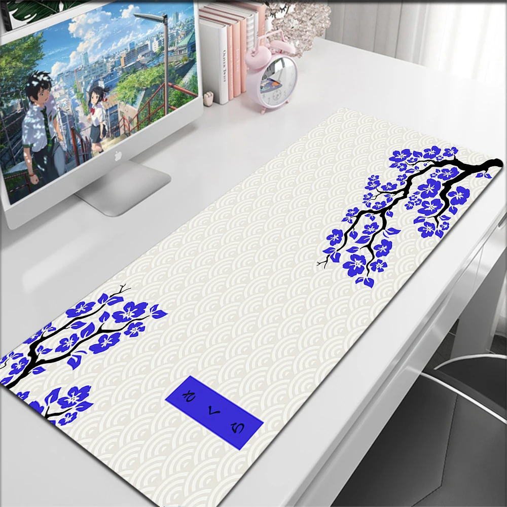Gamer Purple Sakura Mauspad, großes Mauspad mit Schlosskante, XXL, 90 x 40 mm, rutschfestes Mauspad, große Schreibtischunterlage, Gaming-Mauspad, Tastaturmatte Image