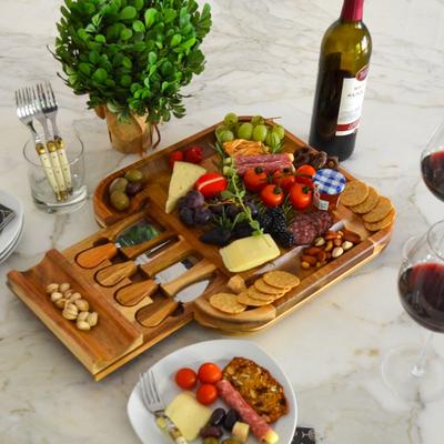 NCAA Illinois Fighting Illini Acacia Cheese, Charcuterie Board