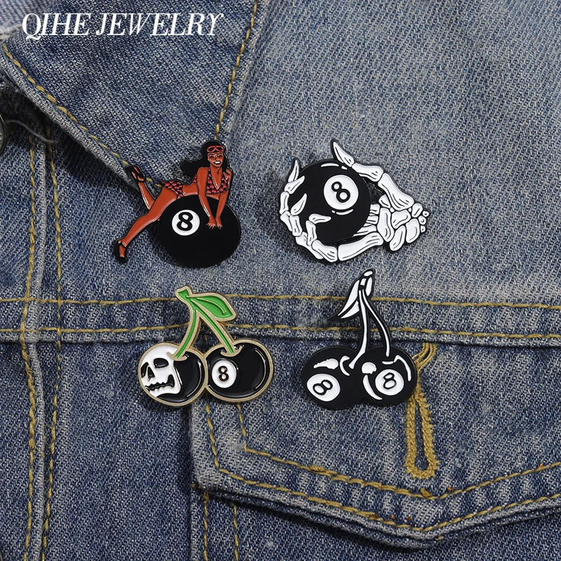 Magische 8-Ball Kirschen Emaille Pins kreative Kirsche schwarz 8 Billard Broschen Rucksack Revers Abzeichen Punk Schmuck Geschenke für Freunde Image