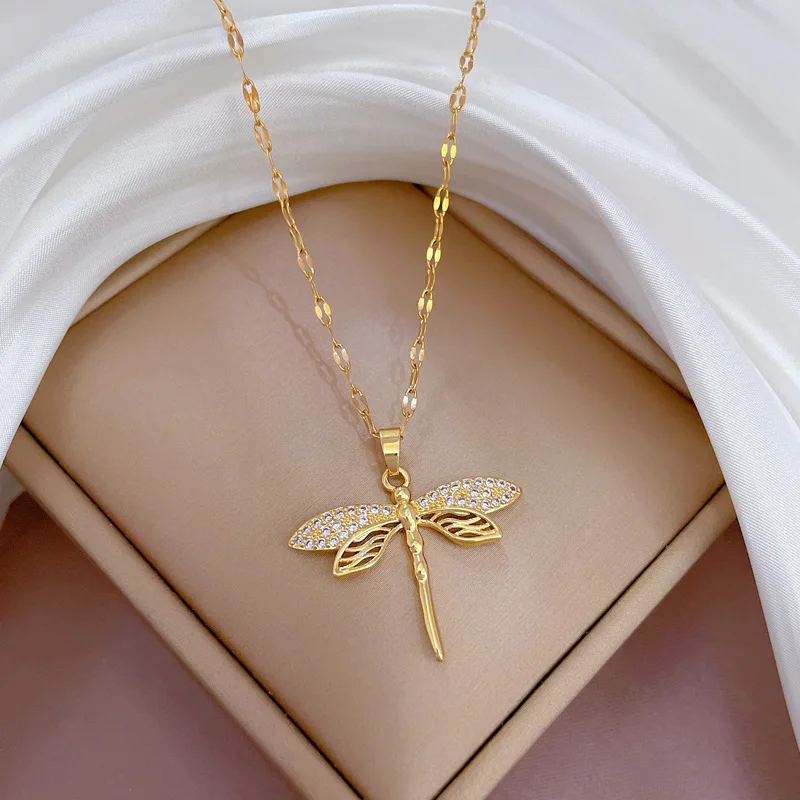 DIEYURO Collana con ciondolo libellula personalità in acciaio inossidabile 316L per le donne Moda ragazze catena clavicola regali gioielli per feste