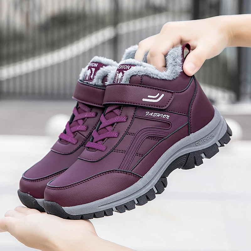 Neue 2025, wasserdichte Winterstiefel für Damen, Designer-Australische Plateaustiefel für Leder, warme Knöchel-Pelzstiefel, Luxus-Stiefel Image