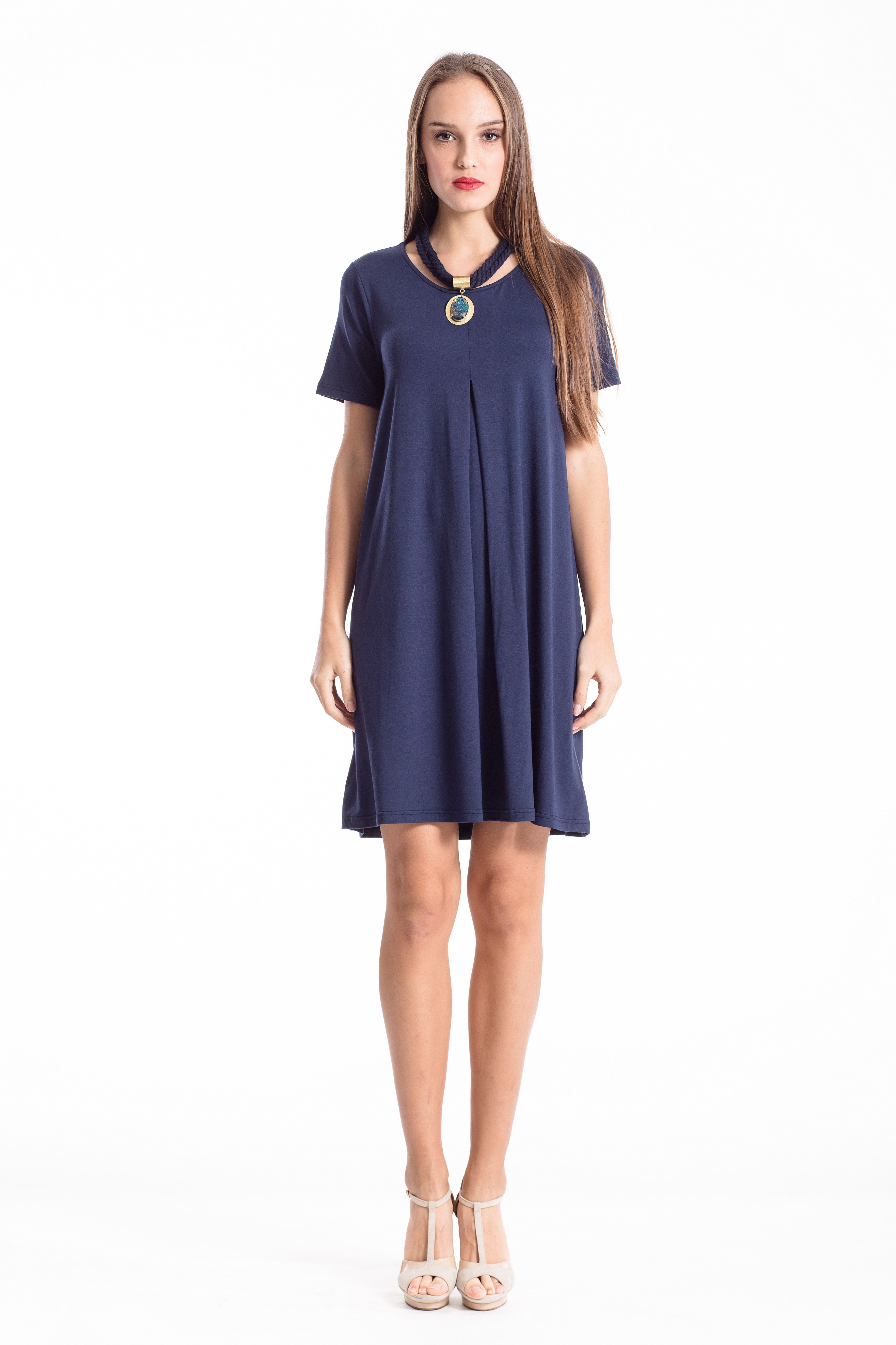 Kurzärmeliges Kleid mit Faltenwurf Image