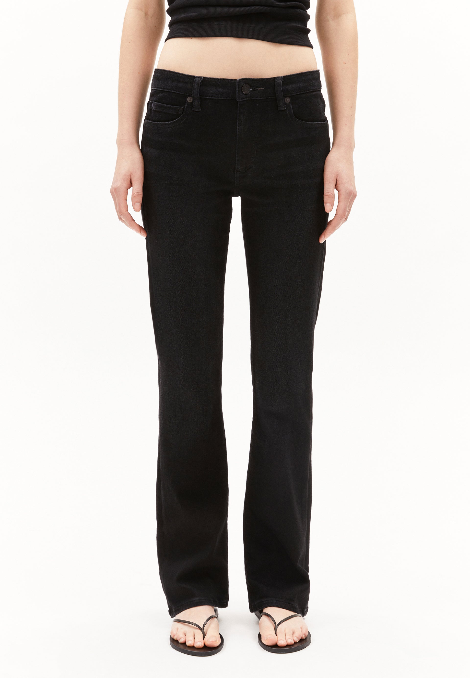 LINNAA X LOW | Bootcut Jenas Bio-Baumwoll Mix X-Stretch - schwarz (30-32) Image