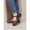 braune Mary-Jane-Schuhe für Damen mit Brogue-Details, Schnallenriemen und dicker, rutschfester Sohle – lässiges Retro-Schuhwerk für jeden Tag
