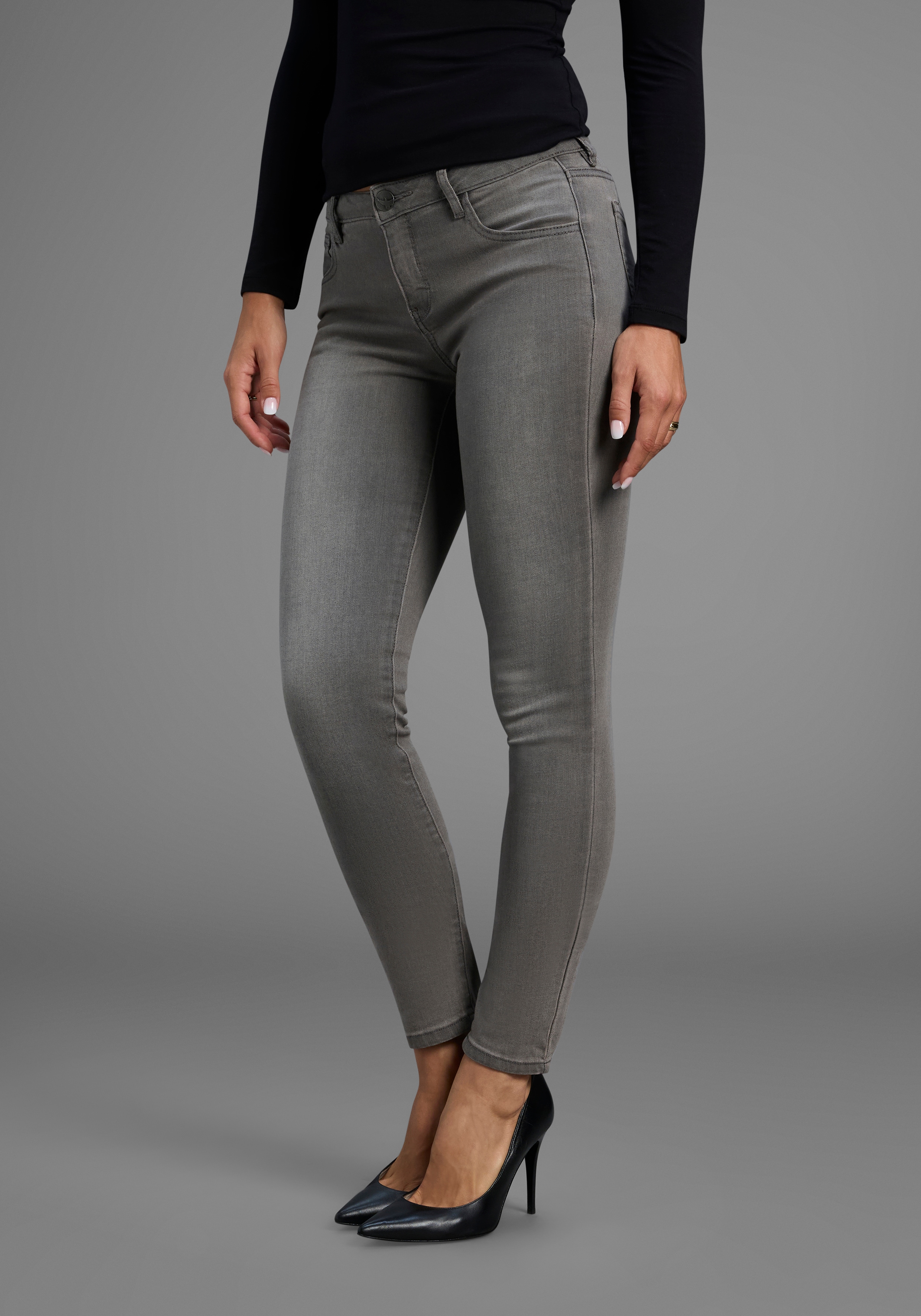 Skinny-fit-Jeans ARIZONA "Ultra-Stretch", Damen, Gr. 24, K + L Gr, grau (grau used), Denim/Jeans, Obermaterial: 74% Baumwolle, 24% Polyester, 2% Elasthan, Basic, extraeng lang, Jeans, extra-enger Beinverlauf, normale Leibhöhe, mit Eingrifftaschen