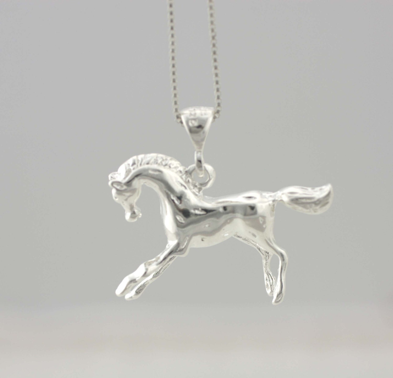 Cavallo d'argento, collana con cavallo in argento sterling, ciondolo con cavallo, ciondolo con cavallo, cavallo in argento sterling massiccio 925, gio