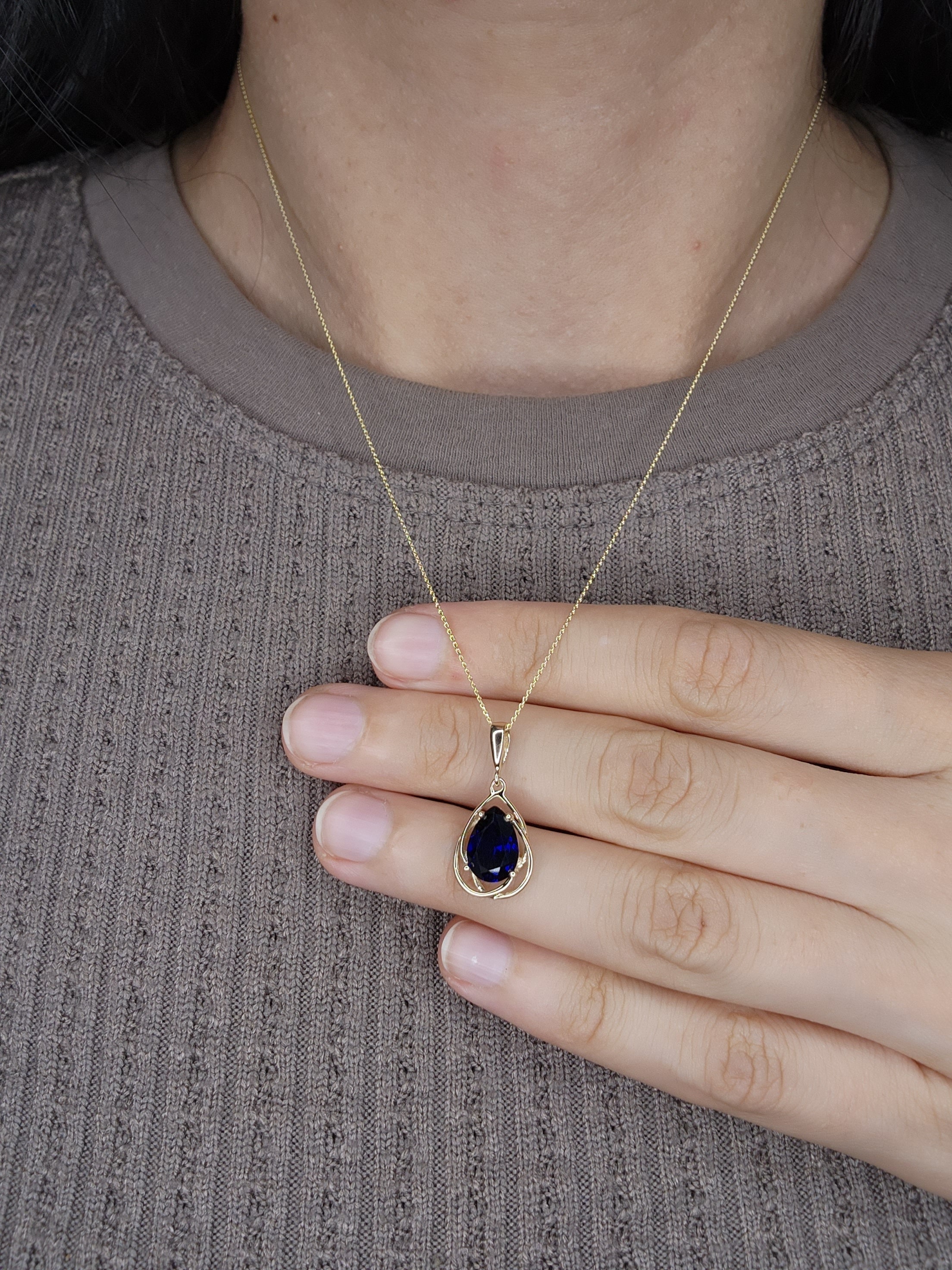 Collana in oro 14 carati con zaffiro blu, pendente con zaffiro blu, collana a goccia, collana con pietra portafortuna di settembre