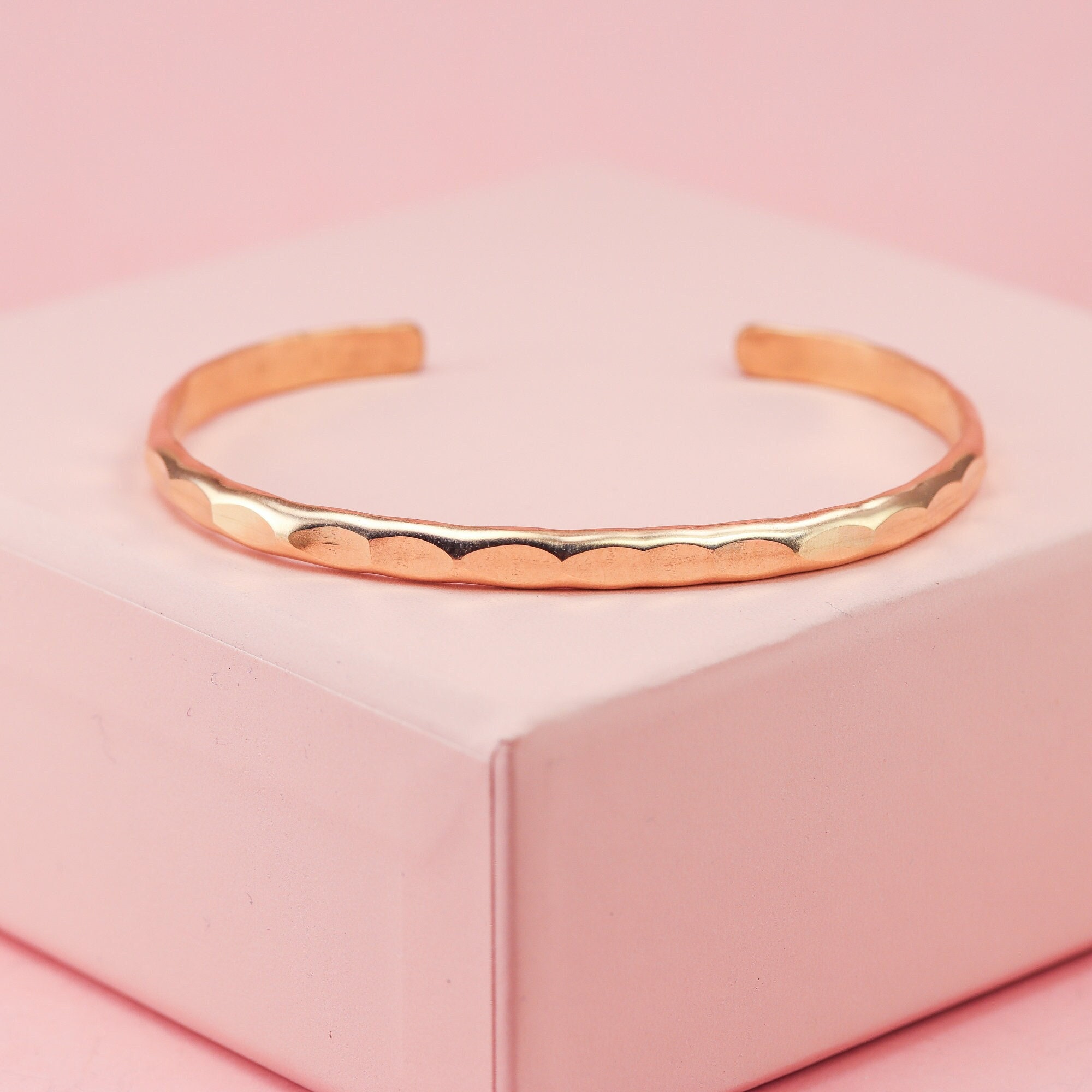 Bracciale rigido riempito in oro giallo 14 carati, bracciale rigido in oro, bracciale rigido riempito in oro, bracciale impilabile riempito in oro da