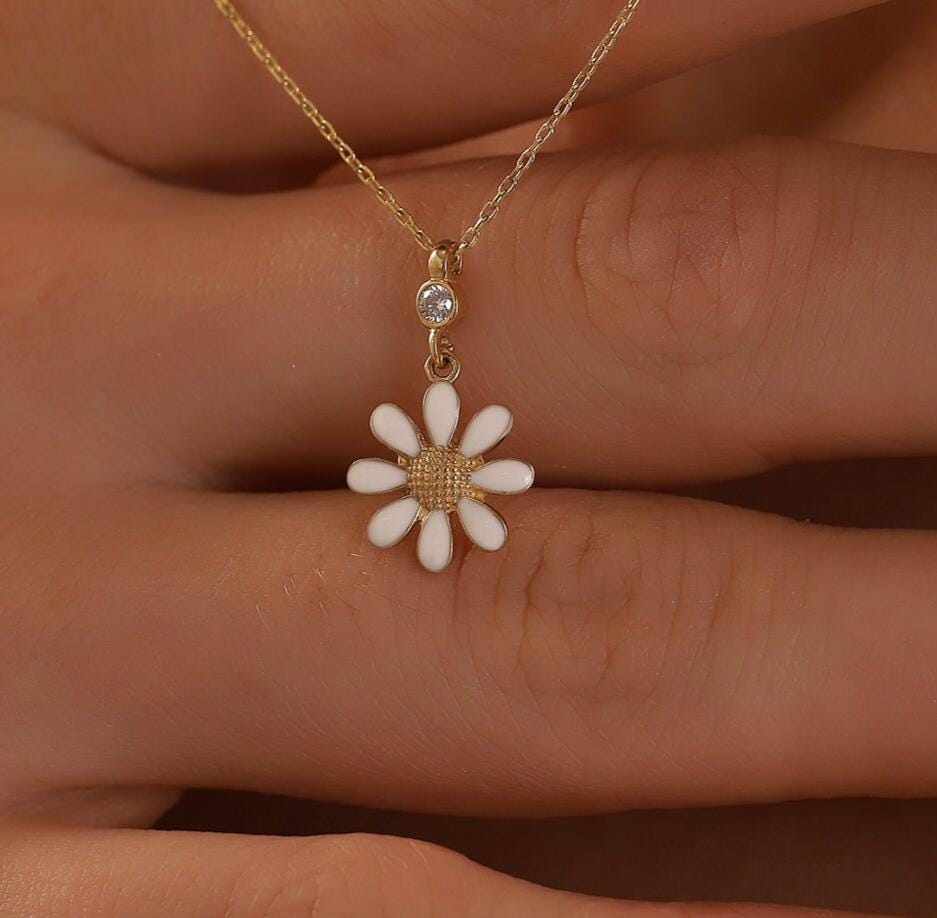 Collana con margherita, collana con margherita in oro massiccio 14 carati, delicata collana floreale con iniziale, collana minimalista con margherita