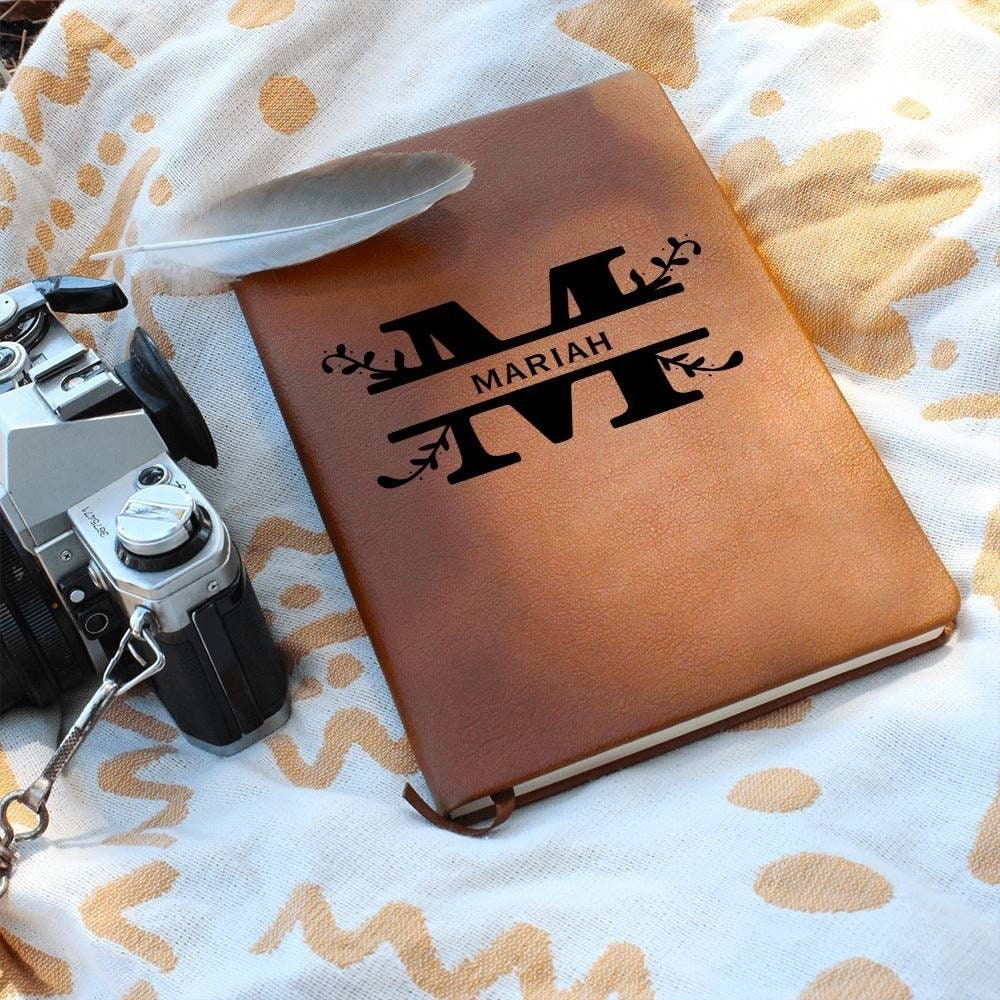 Diario in pelle vegana monogramma personalizzato, regalo di Natale per lei, diario monogramma, diario in pelle inciso al laser, regalo diario inciso