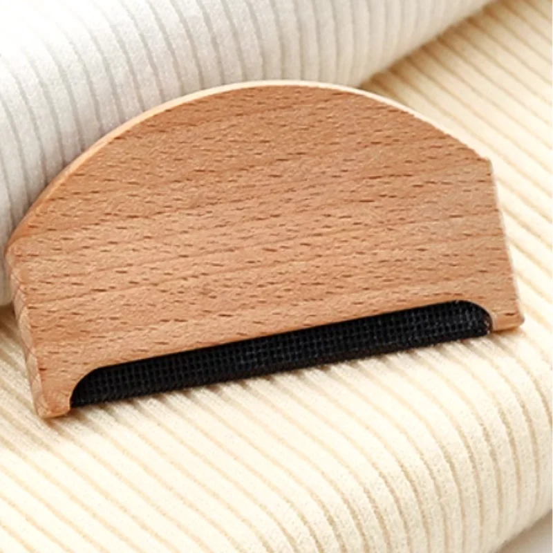 Pullover-Haarentferner, Haushaltsgegenstände, Kaschmirpullover, Flusenentfernung, täglicher Bedarf aus Holz für den Haushalt, Haarballenschneider, Bürste Image