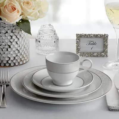 Dinnerware+Sets