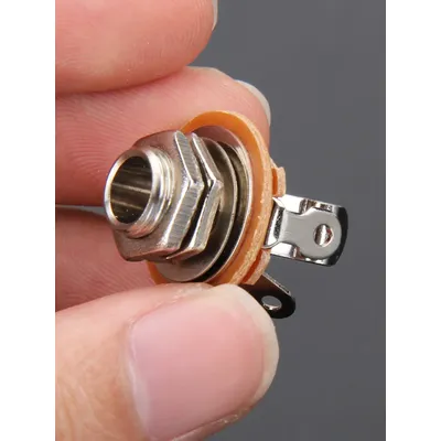 6.35mm Mono Input Jack 2-Conductor 1/4 Inch Guitar Plug Socket Noise Reduction Guitar Parts Accessories for Electric Guitar Bass