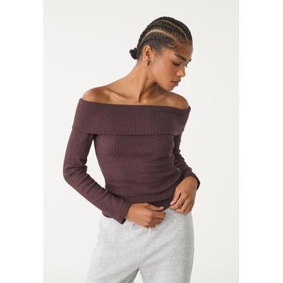Stradivarius Off-the-shoulder T-shirt Brown M