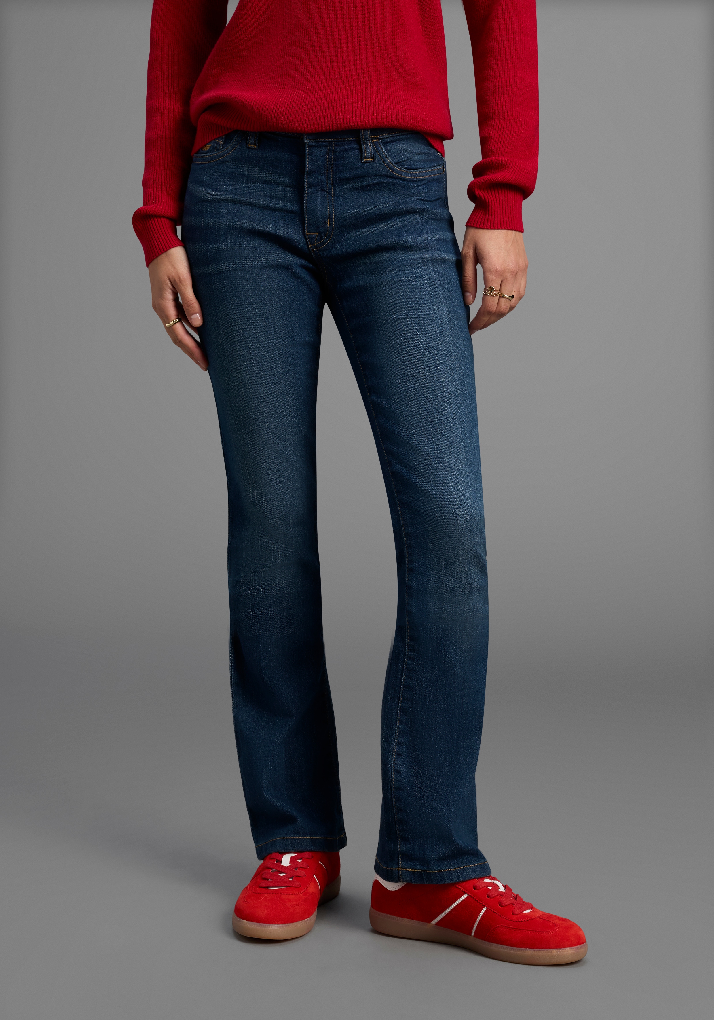 Bootcut-Jeans ARIZONA "Baby-Boot", Damen, Gr. 44, N-Gr, blau (dunkelblau us), Denim/Jeans, Obermaterial: 79% Baumwolle, 19% Polyester, 2% Elasthan, Abriebeffekte, Basic, eng lang, Jeans, Bootcut-Stil, figurbetonte Passform, mit Used-Effekten, Topseller