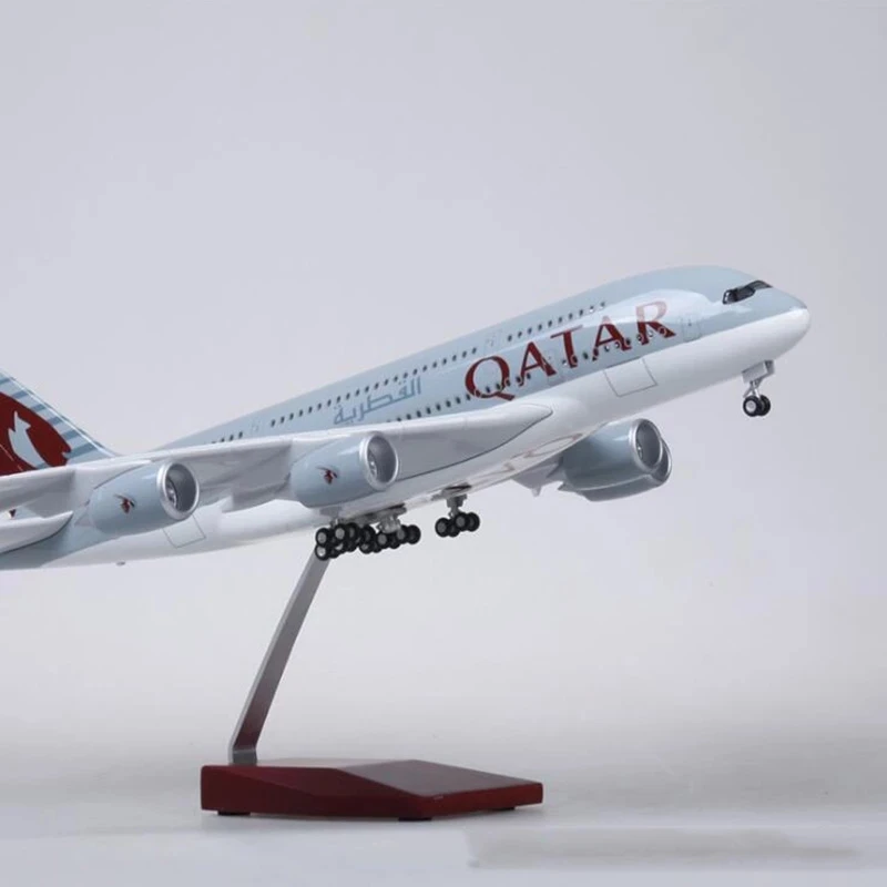 Qatar Airways 47 cm Airbus A380-Flugzeugmodell im Maßstab 1:160 mit Licht und Rad, Druckguss-Flugzeuge für Sammlungsdisplay oder Geschenke Image