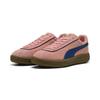 Sneaker PUMA "PUMA Club Klassika Sneakers aus Wildleder Damen", Gr. 35.5, rosa (pink fruit blazing blau gold), Obermaterial: Textil, Kuhleder, Synthetik; Futter: Textil, Synthetik; Innensohle: Textil; Laufsohle: Gummi, Schuhe Retrosneaker