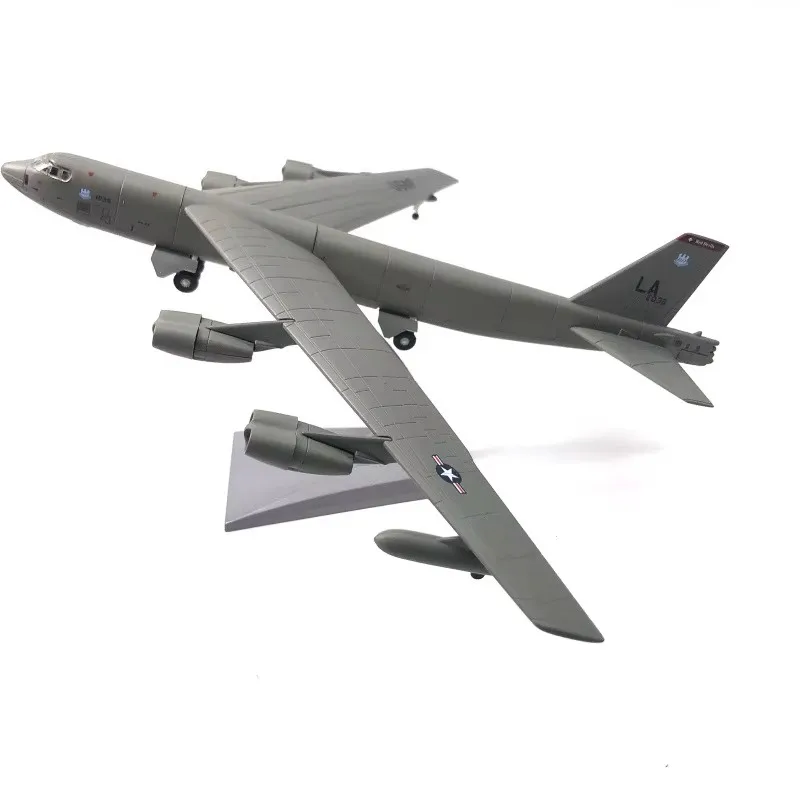 Flugzeugmodelle B-52 B-52H Maßstab 1:200 American Army B52 Strategic Bomber Fighter Erwachsene Kinder Flugzeugspielzeug für Ausstellungsshow Image