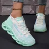 2024 neue Mode Damen Canvas Schuhe Sommer Mesh atmungsaktive Freizeit schuhe weiche Sohle leichte Laufschuhe bequeme Tennis schuhe
