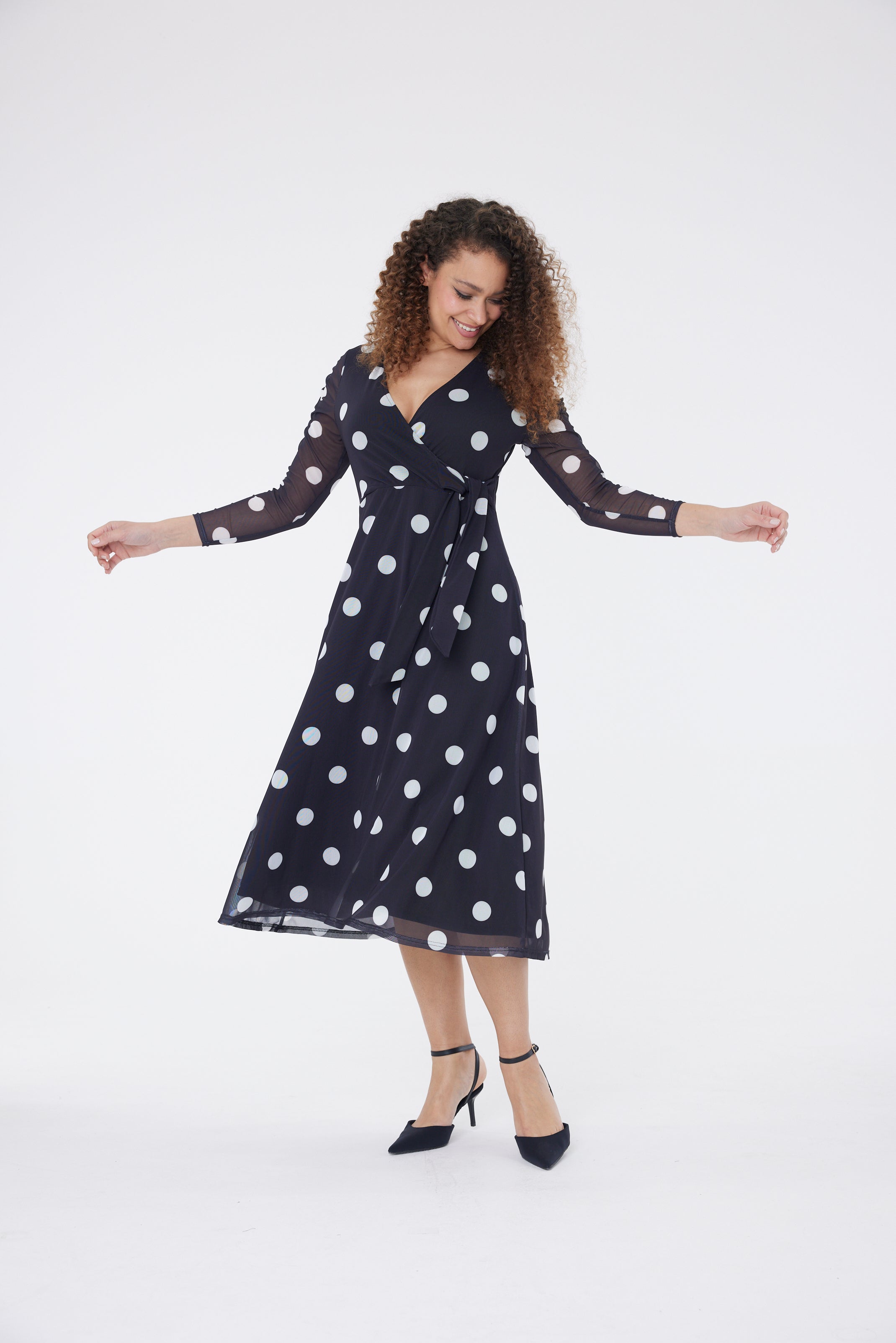 Rebecca gepunktetes Kleid Image