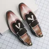 Elegante Brogues Lederschuhe Männer Abend Hochzeitskleid Schuhe Mann Britischer Stil Quaste Formelle Schuhe Männer Designer Mokassins 2025