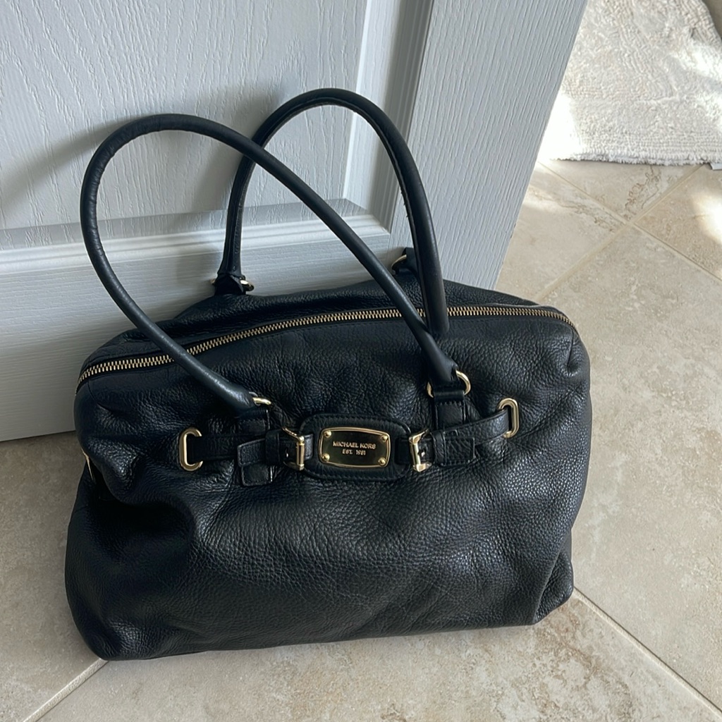 Michael Kors Accessories | Authentic Michael Kors Leather Handbag | Color: Black | Size: Os