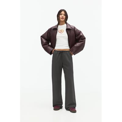 Flowing Trousers With An Elastic Waistband