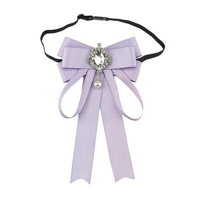 elegante papillon bordeaux con ciondolo gioiello – accessorio femminile in stile vittoriano per eventi formali, matrimoni e cosplay
