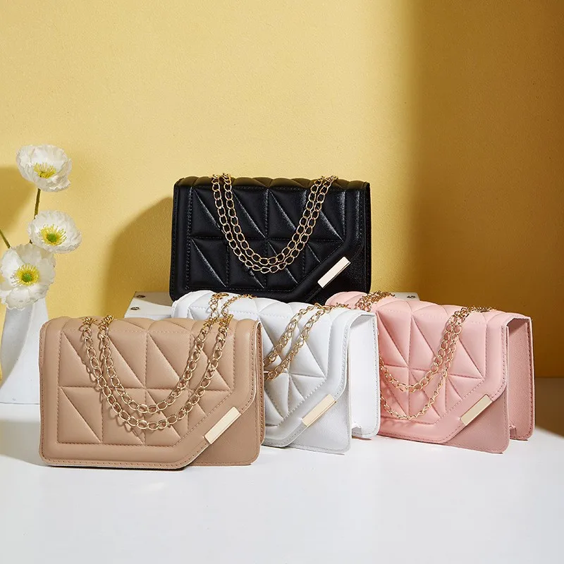 Sacs à main et bourse de luxe noirs pour femmes, sacoche en cuir PU, sac à bandoulière à carreaux, pompon matelassé, marque