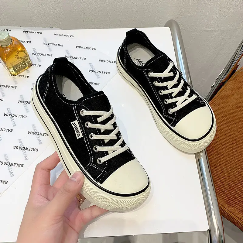 2024 Zapatillas frauen Klassische Schwarz Leinwand Schuhe Frühling Flache Schuhe Student Turnschuhe Mädchen Skateboard Vulkanisierte Tennis Womans