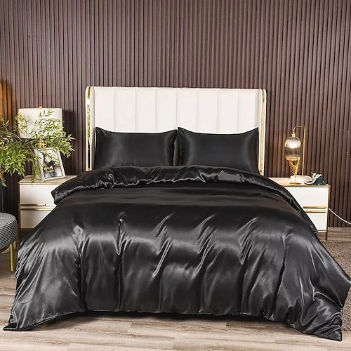 Seiden-Bettbezug-Set – luxuriöse, ultraweiche und atmungsaktive Bettwäsche für ultimativen Komfort. Hergestellt aus 100 % Maulbeerseide für ein glattes, hautfreundliches Gefühl und natürliche Temperaturregulierung. Image