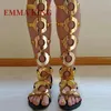 Sommer Frauen Flache Kniehohe Stiefel Gold Kreis Aushöhlen Gladiator Sandalen Verspiegelte Gold Leder Ring Schuhe Komfort Strand Schuhe