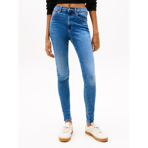 Bootcut-Jeans TOMMY JEANS ""SYLVIA HGH FLR"", Damen, Gr. 30, Länge 28, blau (denim medium), Denim/Jeans, Obermaterial: 98% Baumwolle, 2% Elasthan, unifarben, casual, ausgestellt knöchellang, Jeans, Weite Beinform und Logo Stickerei auf der Gesäßtasche