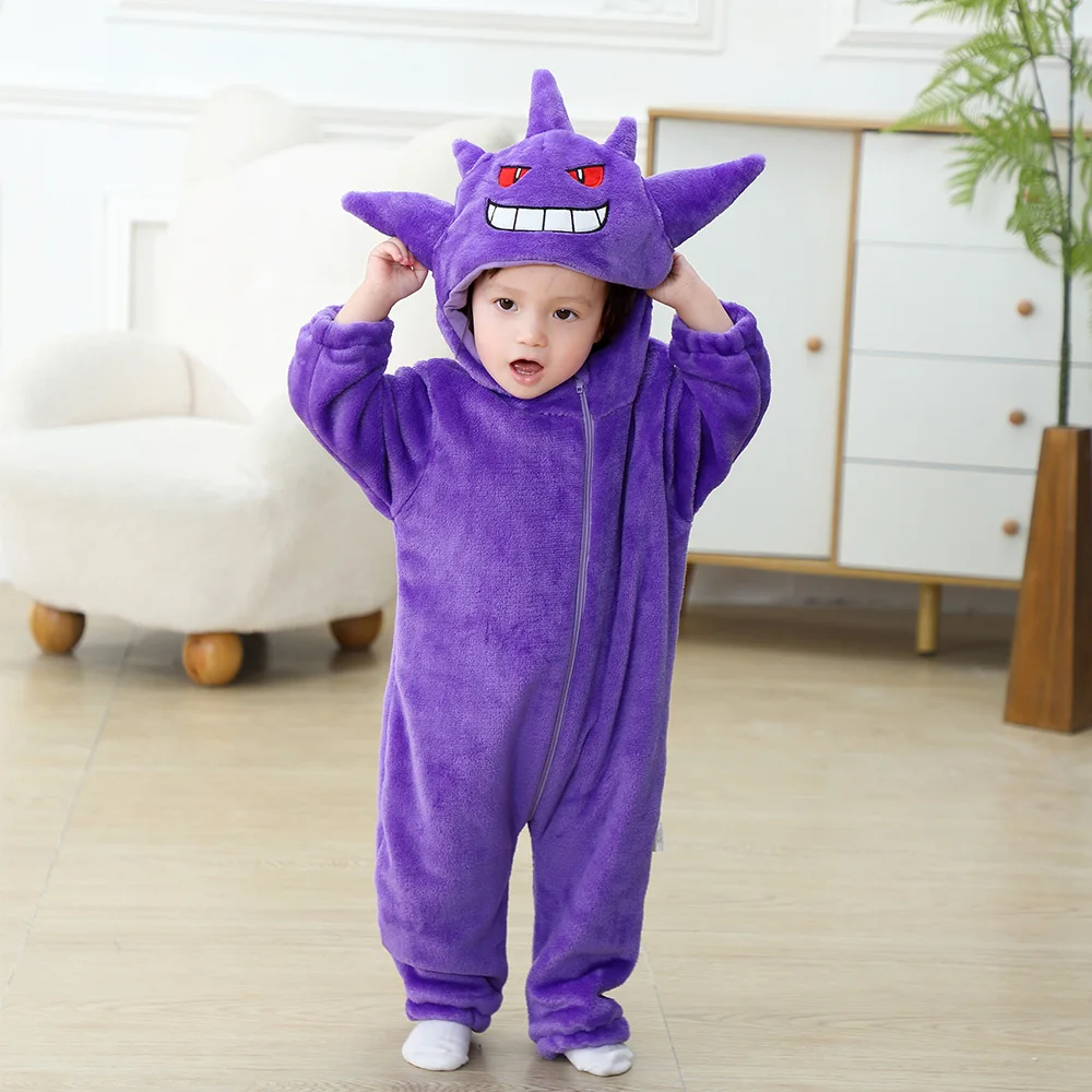 Anime Gengar Onesies Niedlicher lustiger Pyjama für Jungen und Mädchen, Halloween-Festival-Party-Outfit, Flanell, warm, weich, Strampler, lila Overall Image