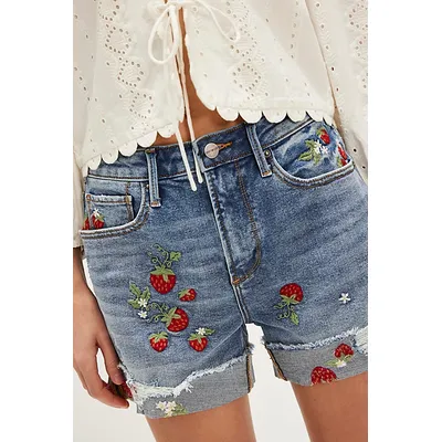 Driftwood Frannie Shorts at Free People in Strawberry Fields, Size: 28