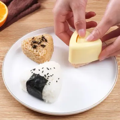 2PCS New DIY Sushi Mold Onigiri Rice Ball Food Press Triangular Sushi Maker Mold Japanese Home