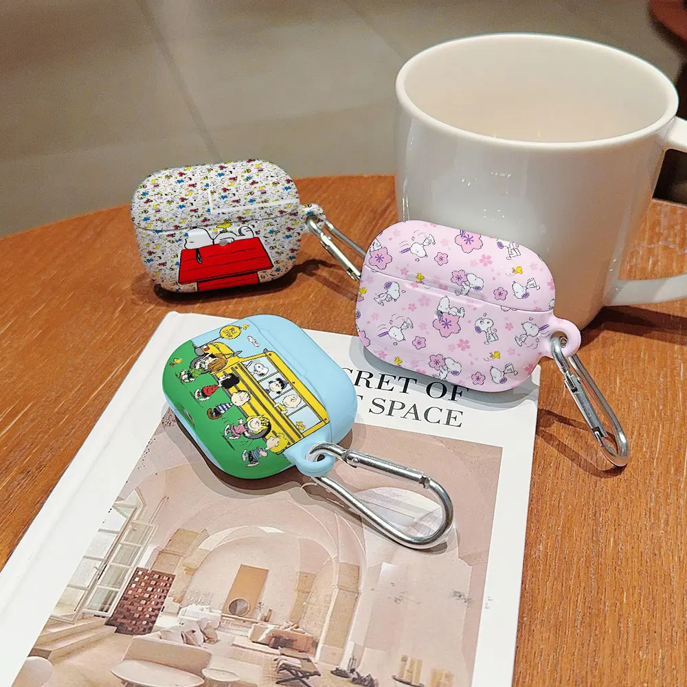 Niedliche Cartoon S-Snoopys stoßfeste, schützende, glänzende HD-Hart-PC-Kopfhörerhülle für AirPods 1, 2, 3, 4 Pro Pro2 mit Metallhaken Image