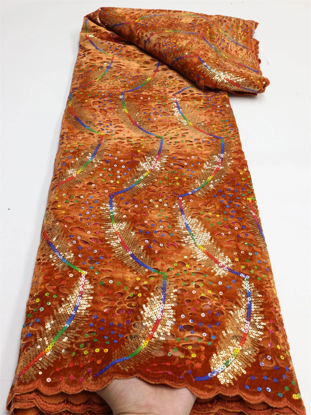 Afrikanische Pailletten Samt Spitze Stoff Hohe Qualität Spitze Nigerian Französisch Spitze Stoff Für Frau Party Kleid Nähen Image
