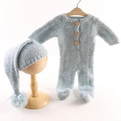 Vintage Knitted Stretch Mohair Newborn Christmas Outfit Set Baby Santa Hat Newborn Photography Props