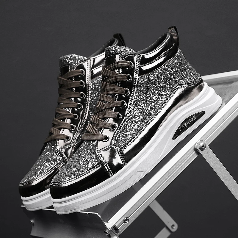 Herren 2025, neue lässige Lederschuhe, koreanische Version, kleine weiße flache Schuhe, hohe silberne Wanderschuhe für Frühling und Herbst