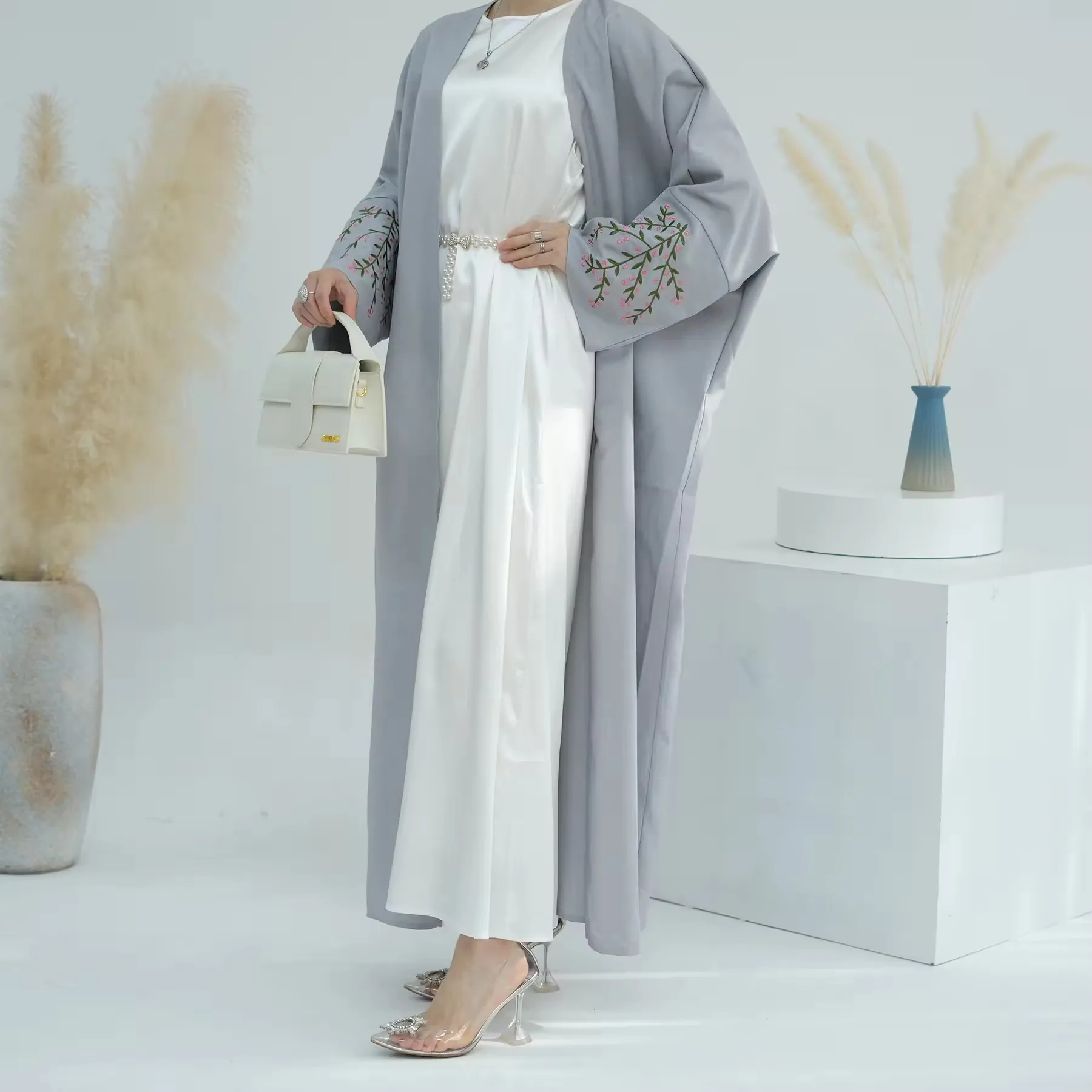 2024 eid Ramadan Blumen stickerei Abaya bescheidene Kleidung Dubai Abaya Truthahn Leinen Kimono islamische Kleidung Image