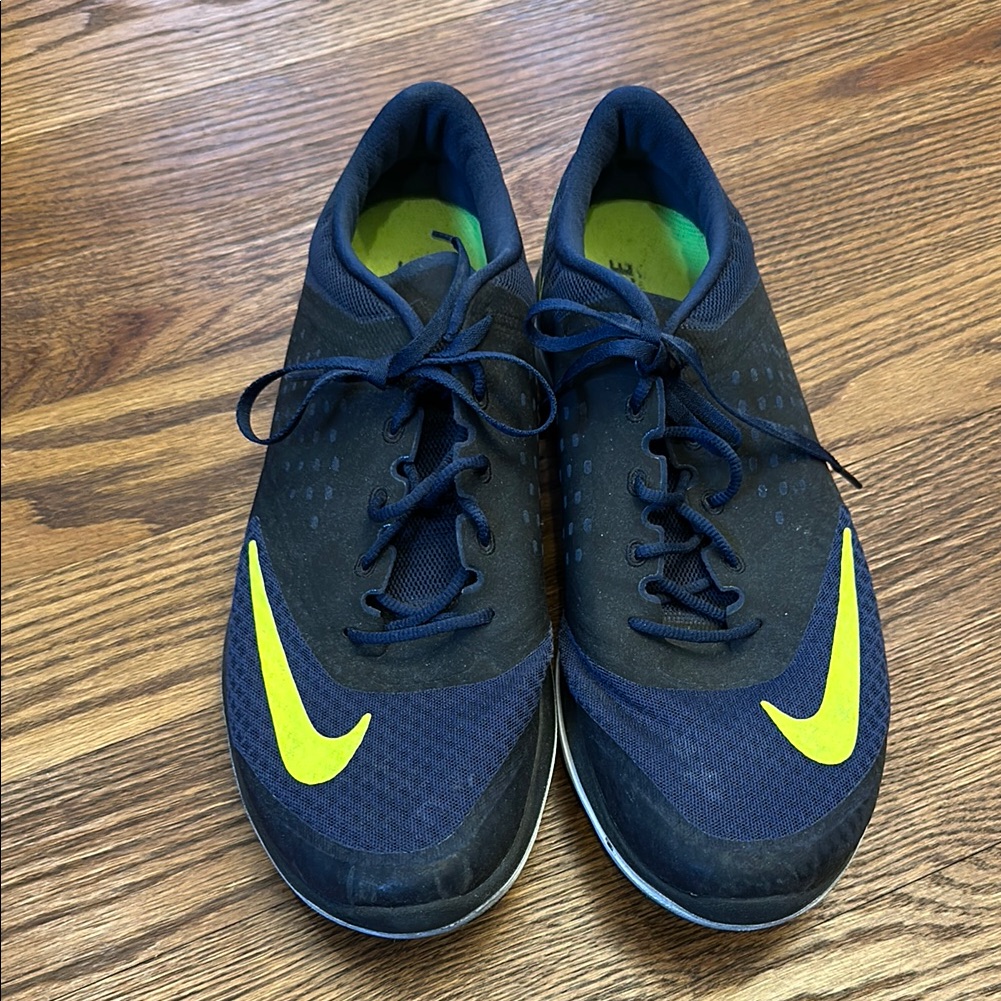 Nike Shoes | Euc Nike Men's Running Shoes; Size 13 | Color: Black/Yellow | Size: 13