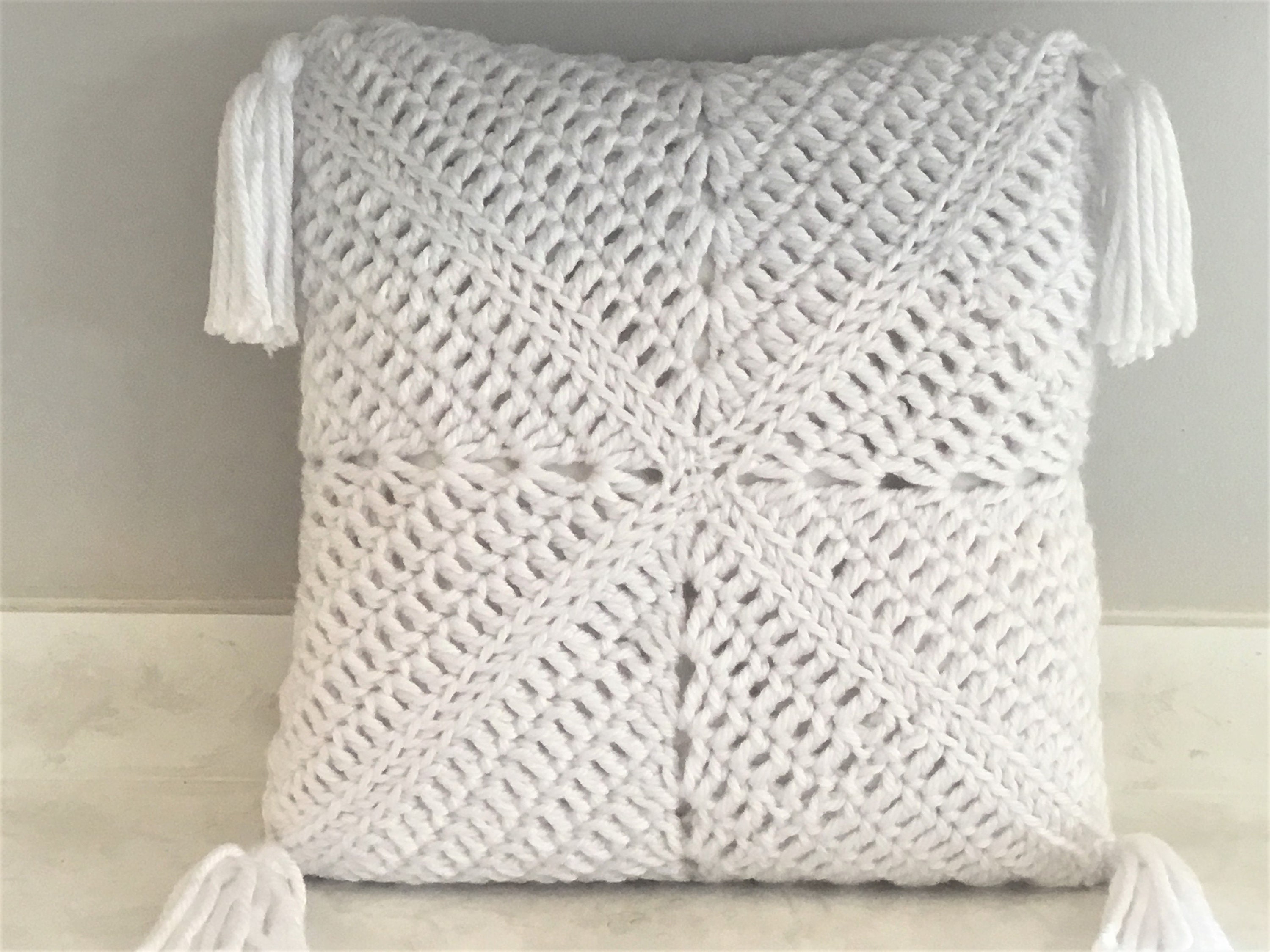 SCHEMA per federa all'uncinetto. Federa per cuscino in stile rustico all'uncinetto, cuscino con quadrati all'uncinetto stile nonna, regalo di inaugura