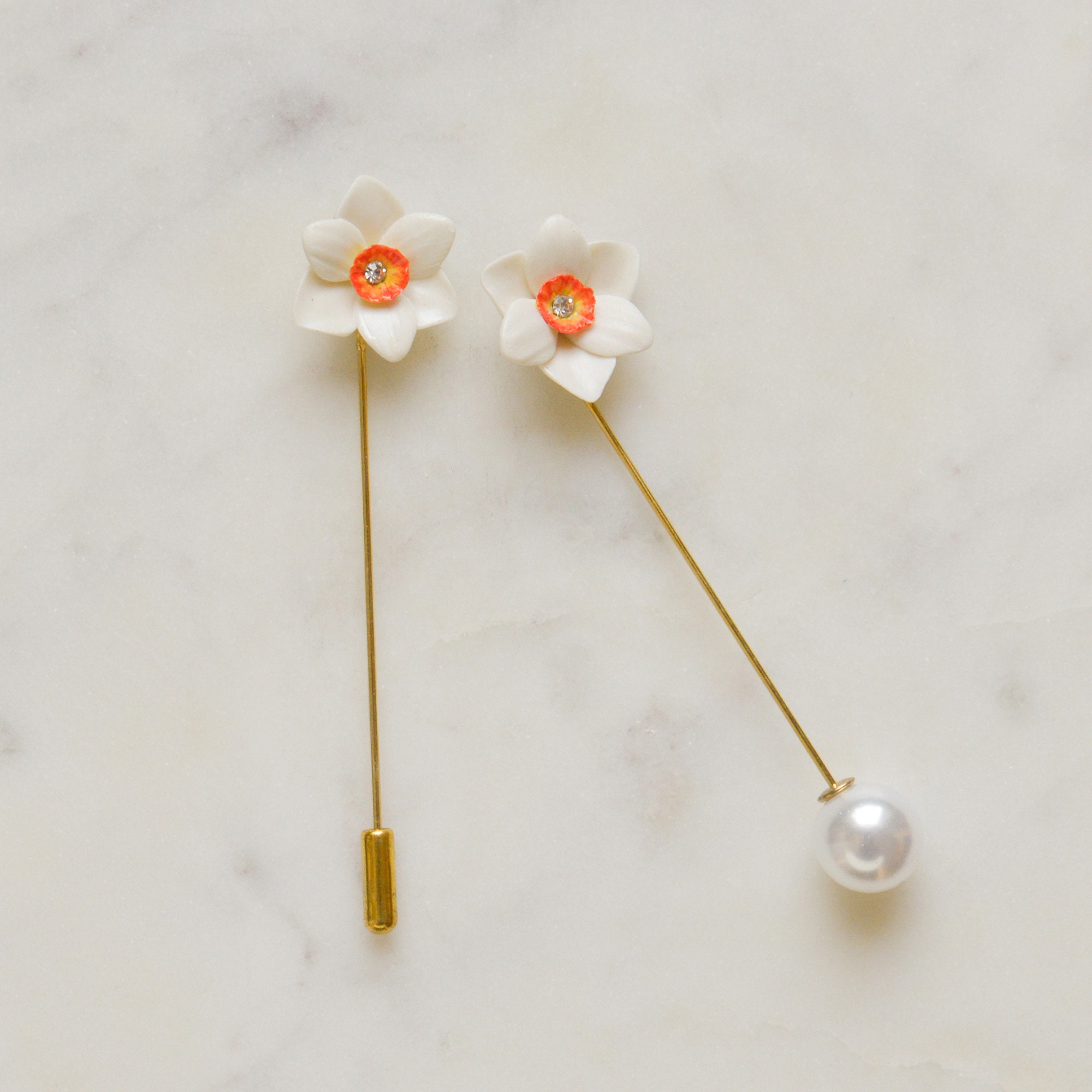 Spilla a forma di narciso in porcellana/Spilla a forma di narciso/Spilla a forma di spilla da matrimonio/Spilla a forma di fiore bianco/Spilla da bave