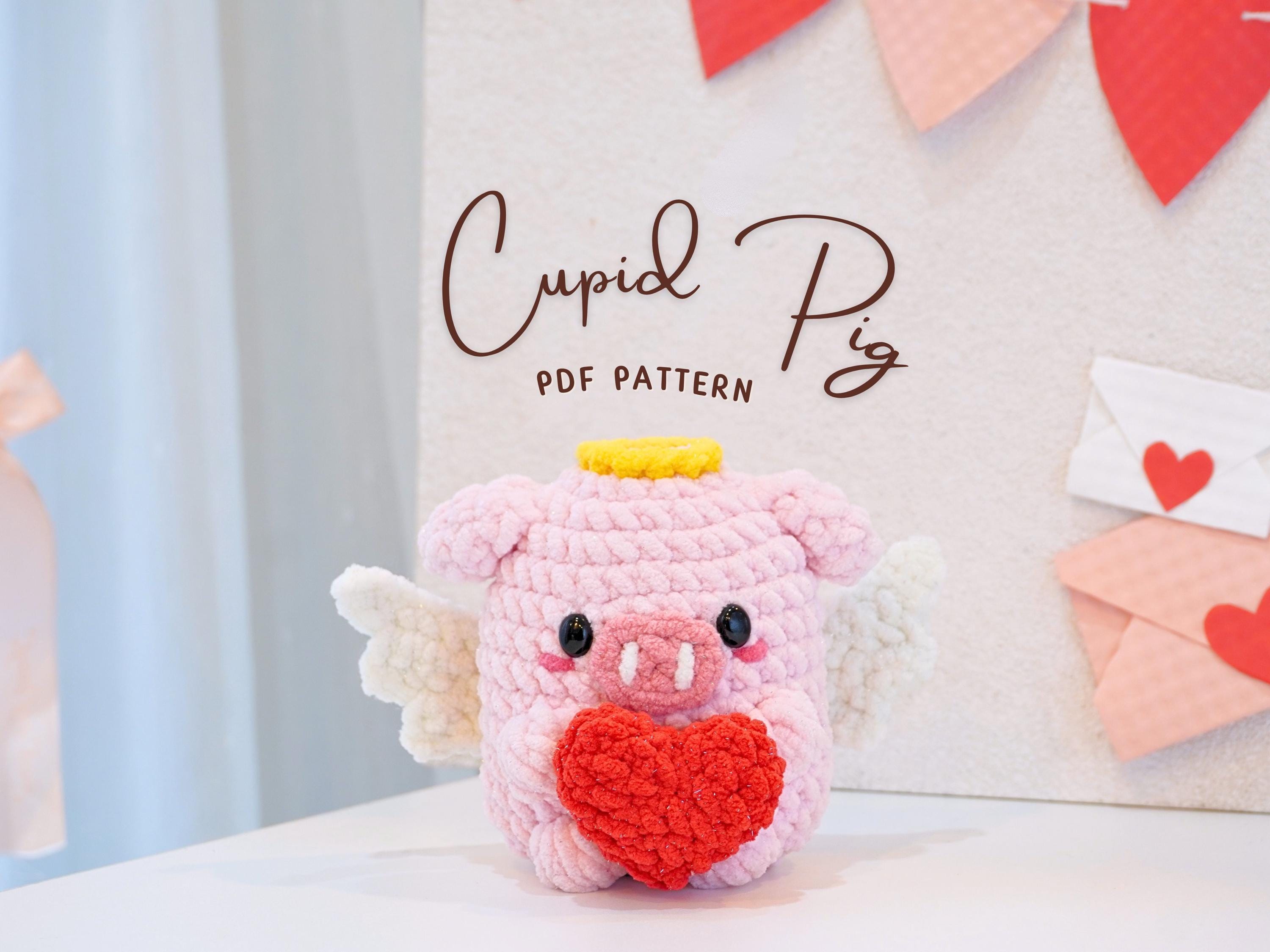 Schema all'uncinetto per maialino Cupido Heartful, schemi all'uncinetto per San Valentino, schemi all'uncinetto per amigurumi, schema all'uncinetto pe