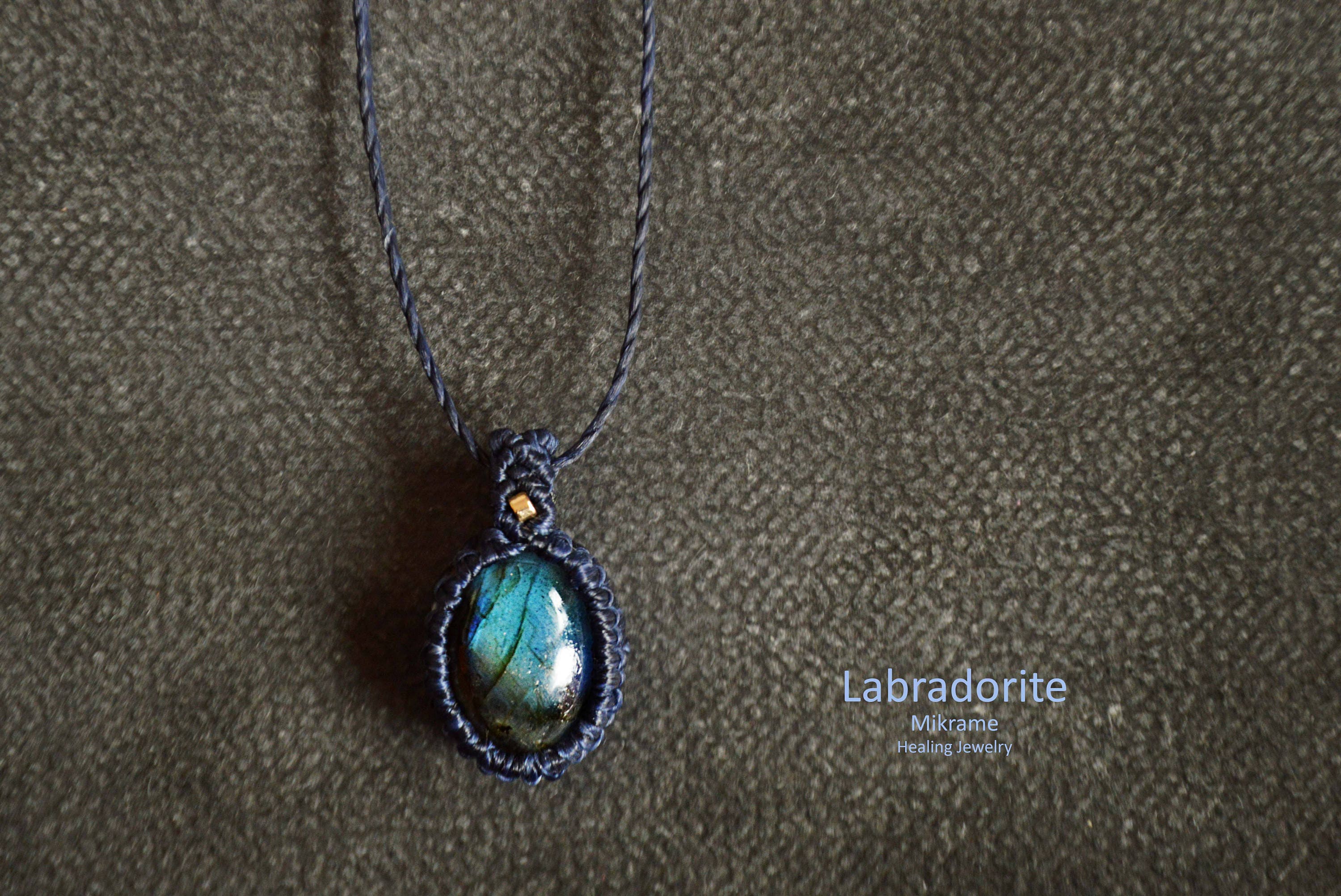 Labradorite, Collana labradorite delicata, labradorite blu, collana delicata, labradorite grezza, ciondolo labradorite, collana minimalista, 14KGold