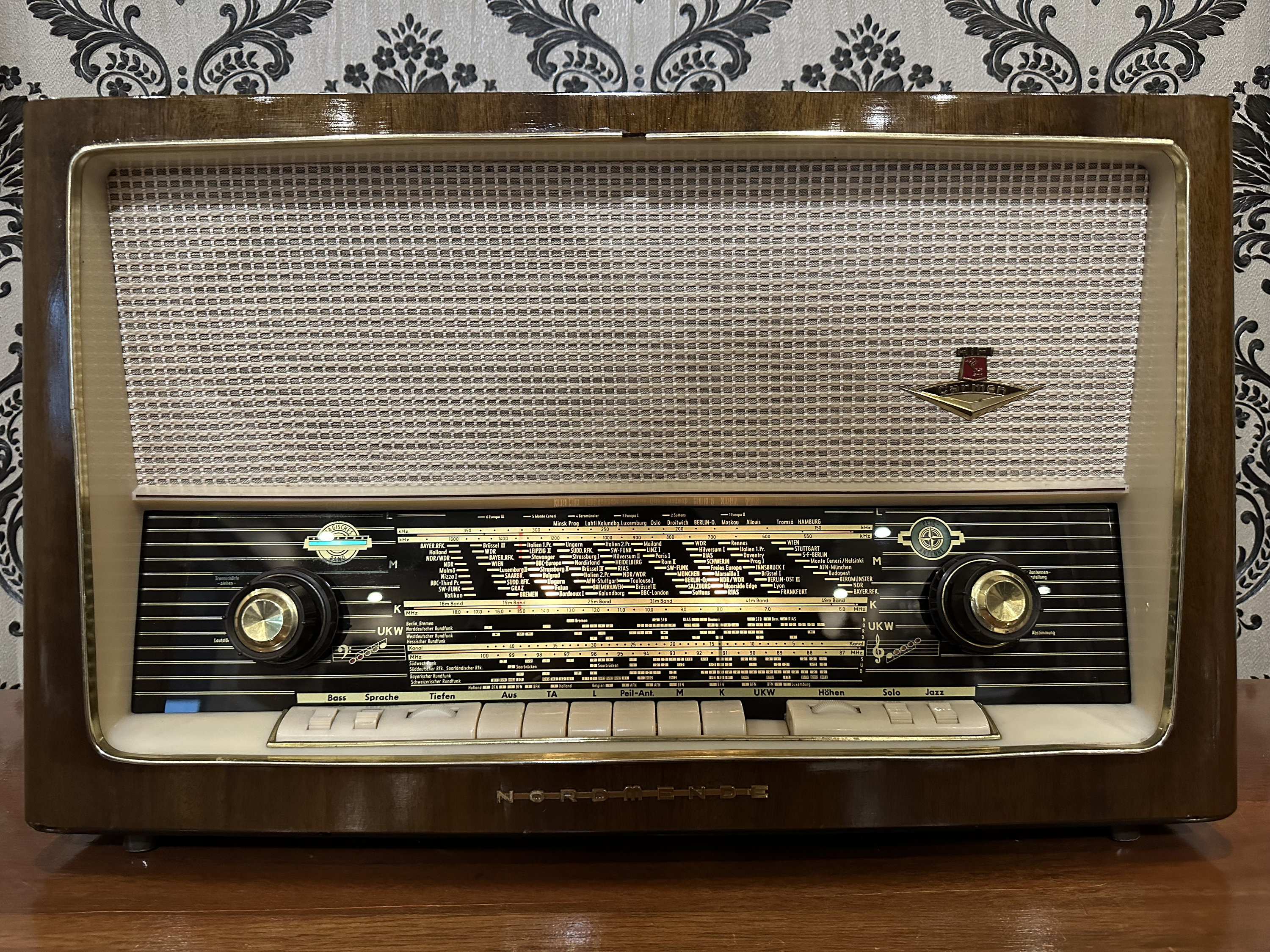 Radio Nordmende / Radio vintage / Vecchia radio originale / Radio / Radio con lampada / Radio Nordmende