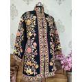 Giacca ricamata in Kashmir, cappotto floreale nero, cappotto in Kashmir, cappotto ricamato Aari, giacca in pura lana, cappotto floreale primaverile, a