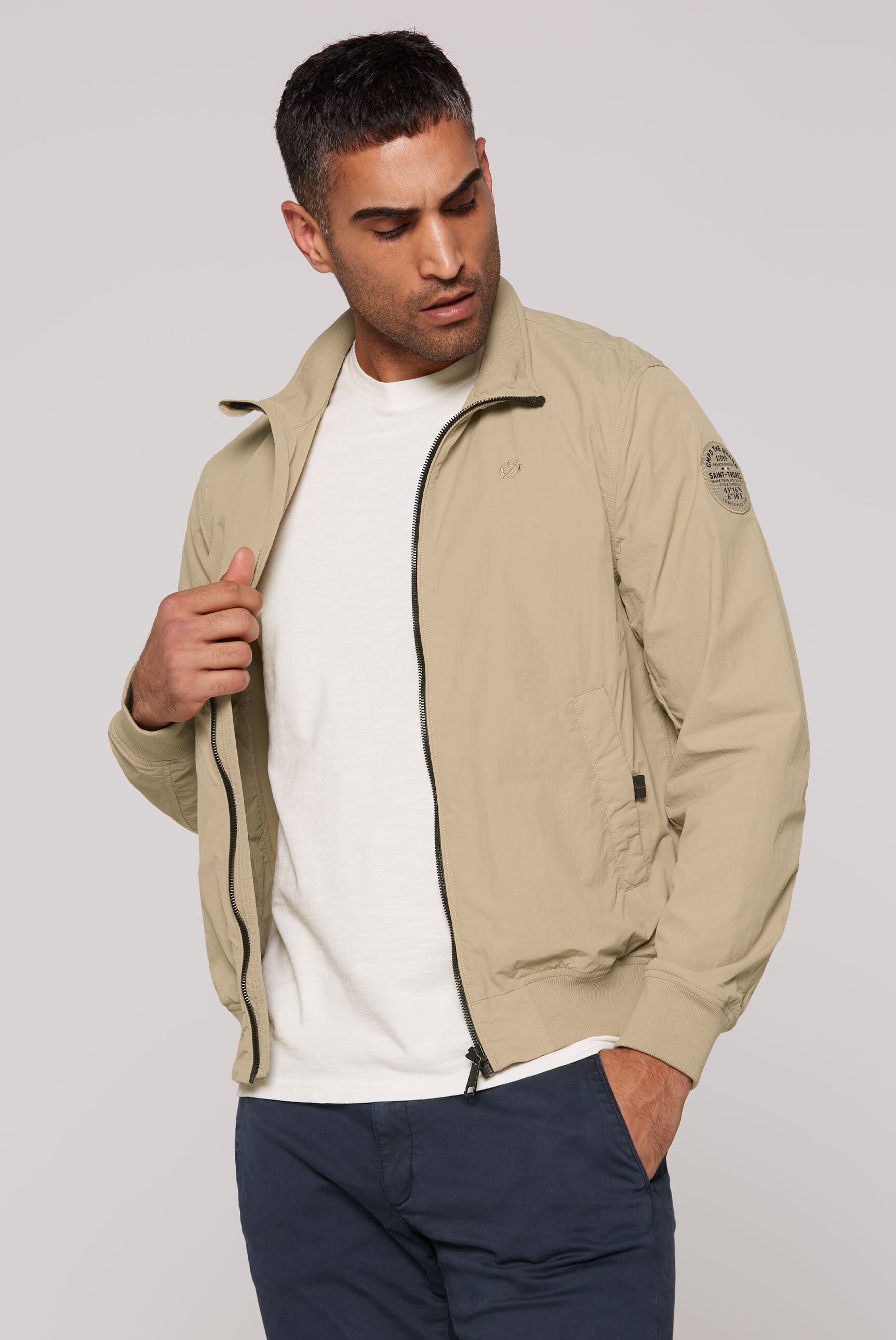 Outdoorjacke CMPD, Herren, Gr. M, braun (tan), Material: 100% Polyamid, bestickt, Casual, regular fit normal, eingesetzt Rippbündchen, Jacken, mit Stehkragen