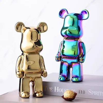 Figurines